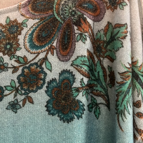 Anthropology Medium Cashmere Sweater - Picture 2 of 5